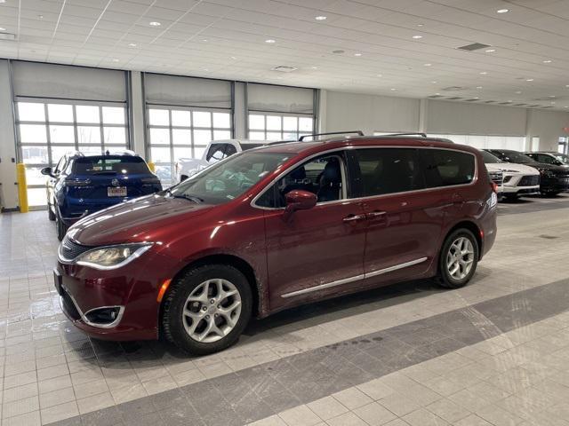 used 2018 Chrysler Pacifica car, priced at $15,549