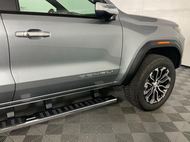 new 2025 GMC Canyon car, priced at $55,455