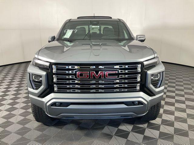 new 2025 GMC Canyon car, priced at $55,455