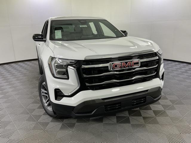 new 2025 GMC Terrain car, priced at $33,395