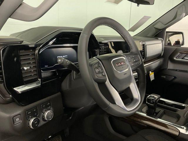 new 2025 GMC Sierra 1500 car, priced at $60,658