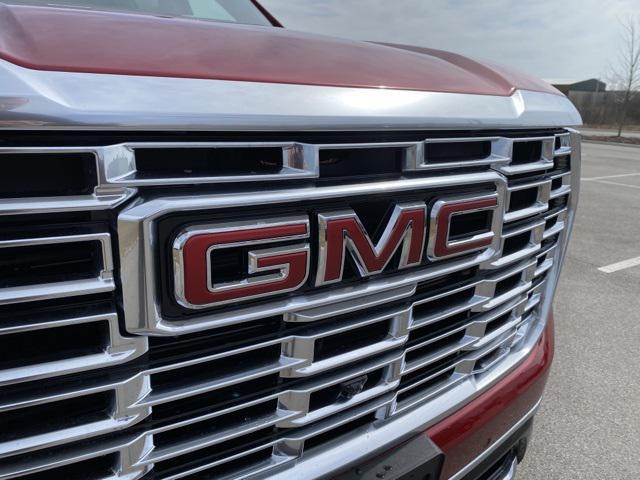 new 2025 GMC Yukon XL car, priced at $96,525