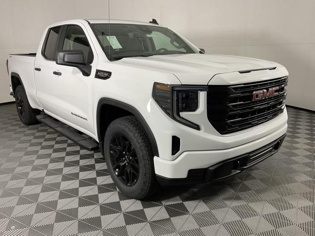 new 2025 GMC Sierra 1500 car, priced at $53,055