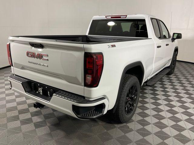 new 2025 GMC Sierra 1500 car, priced at $48,552