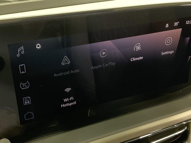 new 2025 Buick Envista car, priced at $32,210