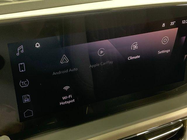 new 2025 Buick Envista car, priced at $32,210