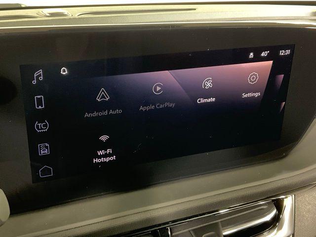 new 2025 Buick Envista car, priced at $28,505