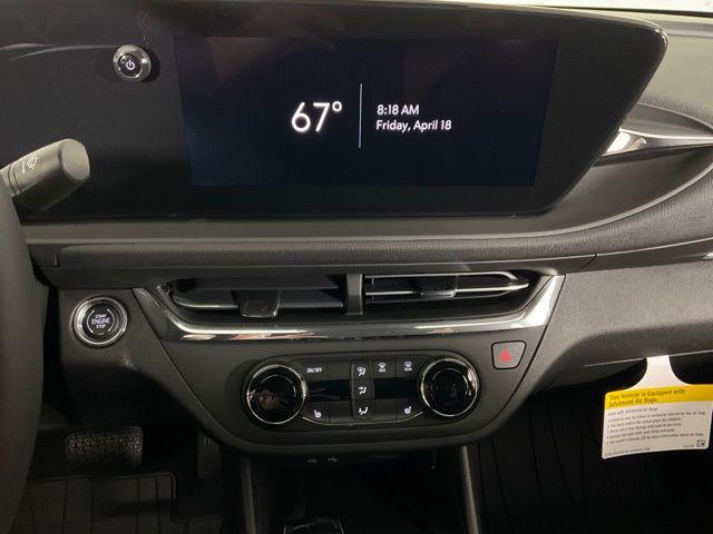 new 2025 Buick Envista car, priced at $28,100