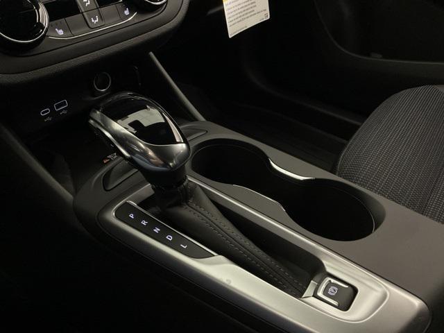 new 2025 Buick Envista car, priced at $28,100