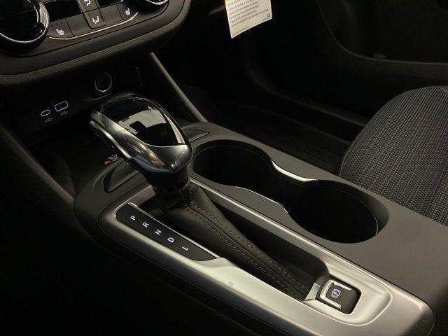 new 2025 Buick Envista car, priced at $28,100