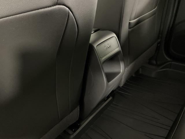 new 2025 Buick Envista car, priced at $28,100