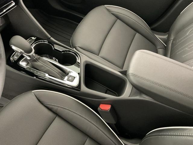 new 2025 Buick Encore GX car, priced at $33,727
