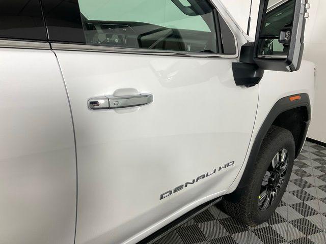 new 2024 GMC Sierra 2500 car, priced at $82,545