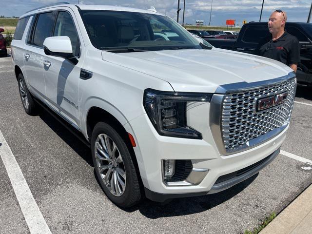 used 2022 GMC Yukon XL car