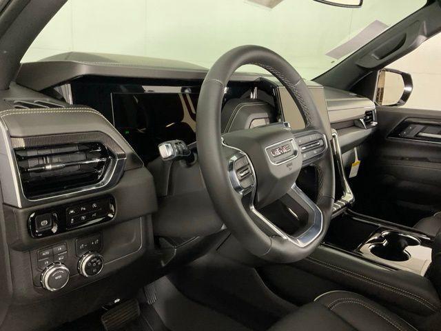 new 2025 GMC Yukon car, priced at $75,780