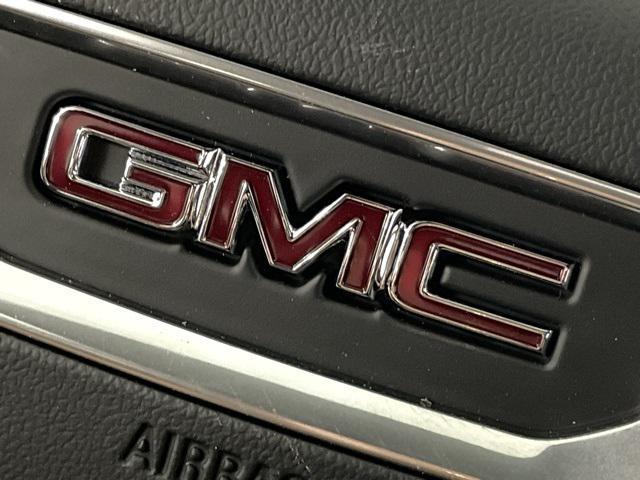 new 2025 GMC Acadia car, priced at $55,213