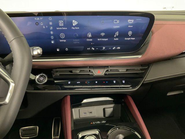 used 2025 Buick Envision car, priced at $37,640