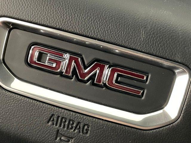 new 2025 GMC Acadia car, priced at $44,267