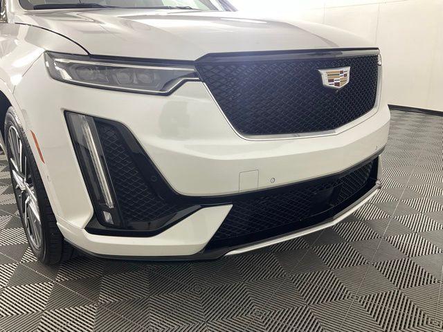 used 2022 Cadillac XT6 car, priced at $33,957
