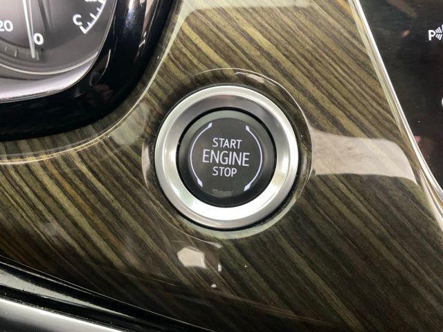 used 2022 Cadillac XT6 car, priced at $33,957