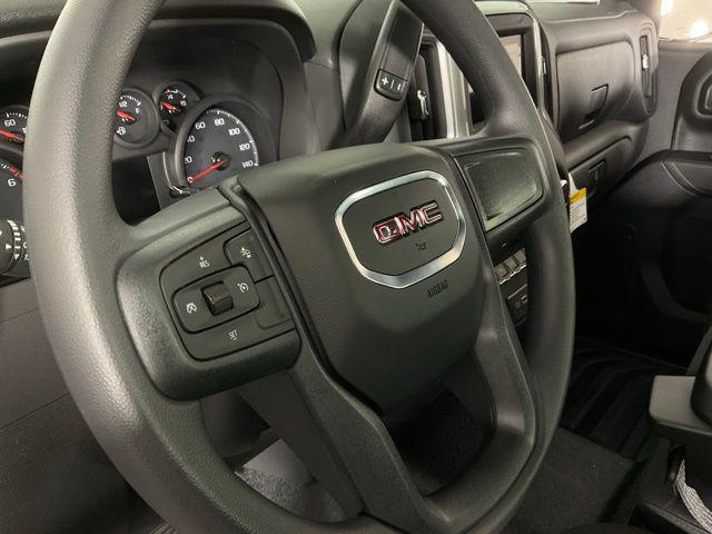 new 2025 GMC Sierra 1500 car, priced at $40,351