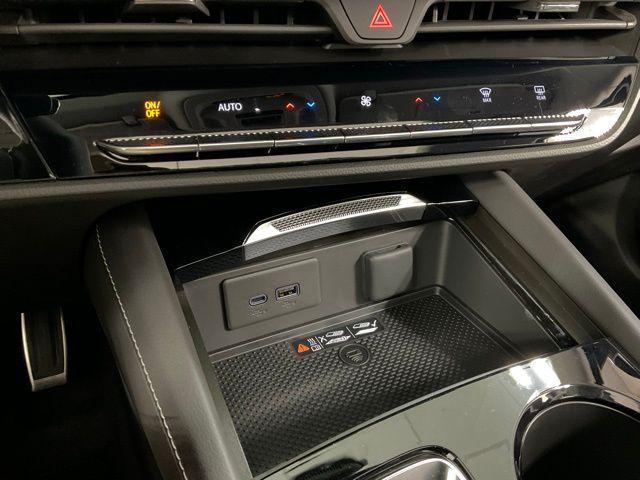 new 2025 Buick Envision car, priced at $42,496