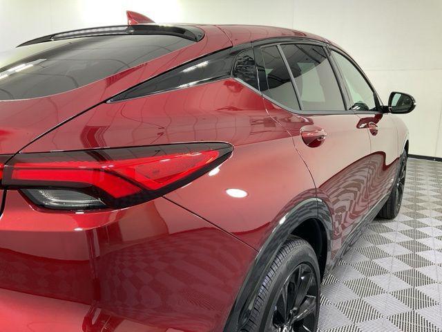new 2025 Buick Envista car, priced at $30,390