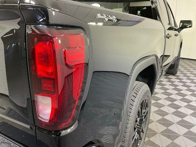 new 2025 GMC Sierra 1500 car, priced at $46,022