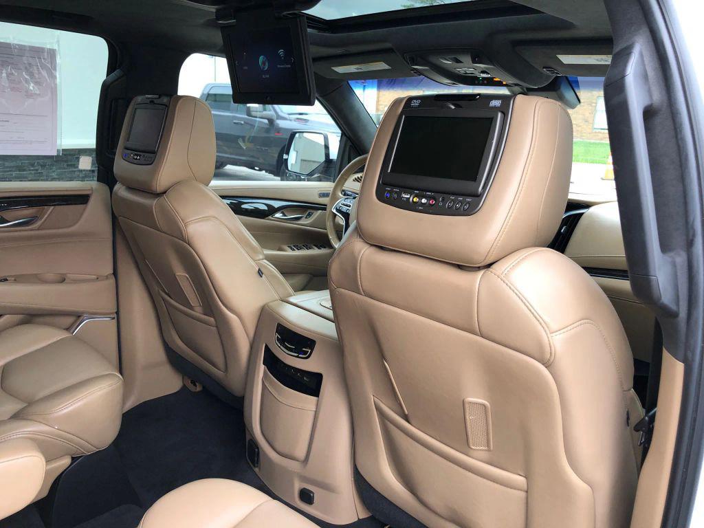 used 2019 Cadillac Escalade ESV car, priced at $36,999