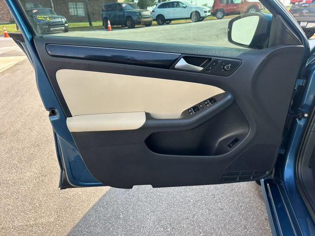 used 2016 Volkswagen Jetta car, priced at $13,999
