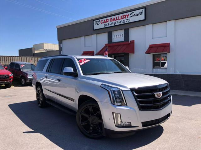 used 2020 Cadillac Escalade ESV car, priced at $29,950