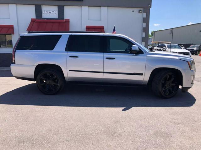 used 2020 Cadillac Escalade ESV car, priced at $29,950