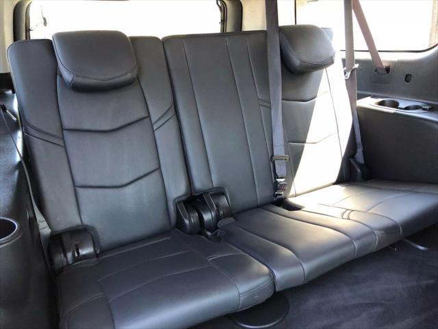 used 2020 Cadillac Escalade ESV car, priced at $29,950