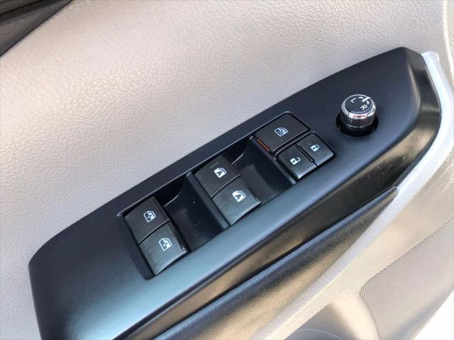 used 2014 Toyota Highlander car, priced at $14,999