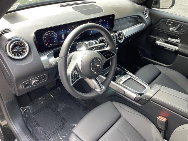 new 2025 Mercedes-Benz GLB 250 car, priced at $47,145