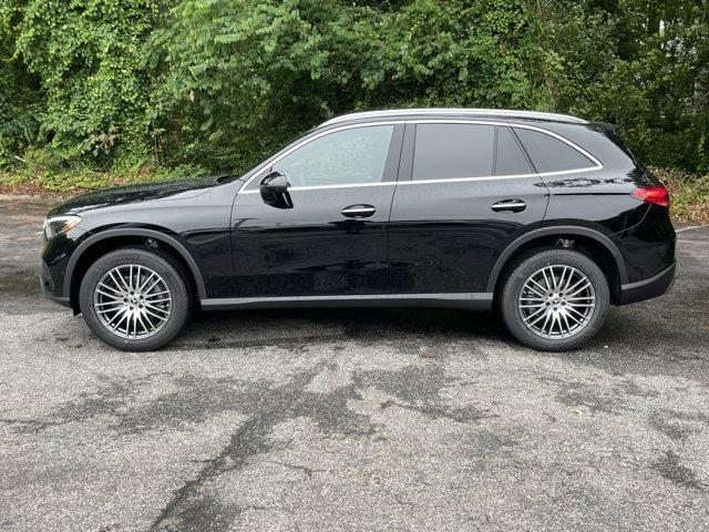 new 2025 Mercedes-Benz GLC 300 car, priced at $55,565