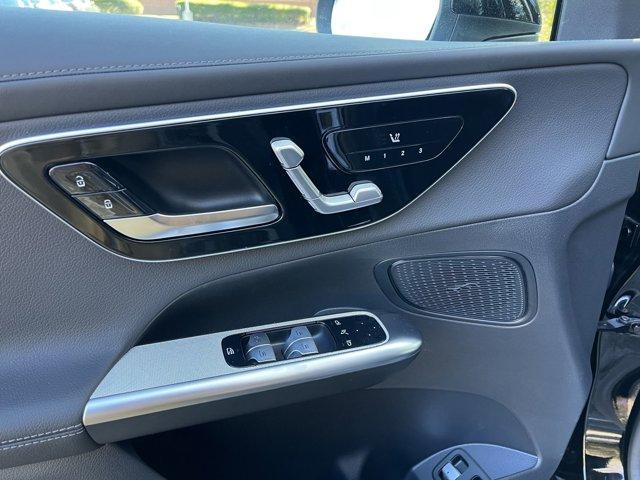 new 2025 Mercedes-Benz GLC 350e car, priced at $61,400