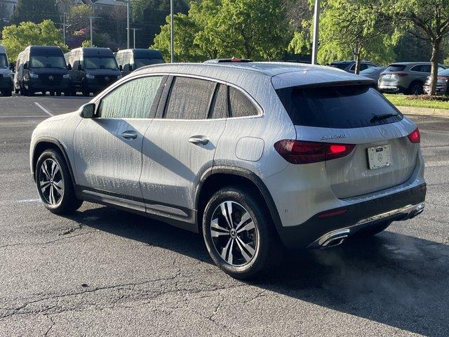 new 2025 Mercedes-Benz GLA 250 car, priced at $49,600