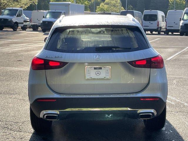 new 2025 Mercedes-Benz GLA 250 car, priced at $49,600