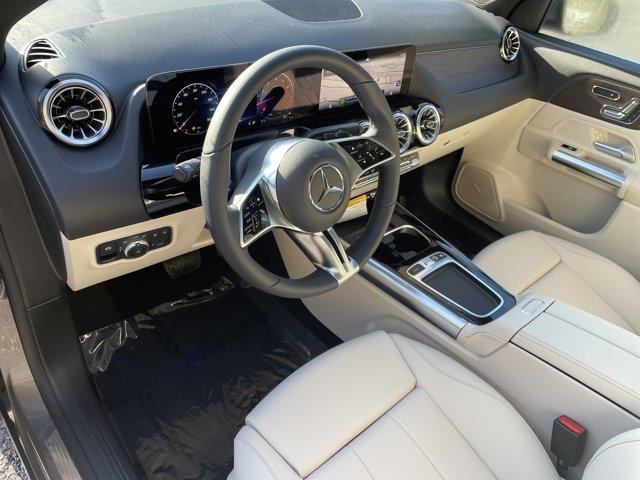 new 2025 Mercedes-Benz GLA 250 car, priced at $48,620