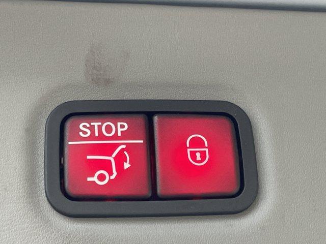 used 2023 Mercedes-Benz Maybach GLS 600 car, priced at $119,988