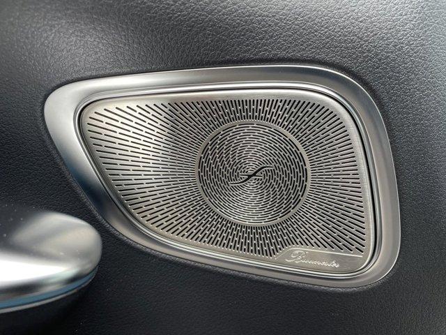 new 2025 Mercedes-Benz GLC 300 car, priced at $60,195