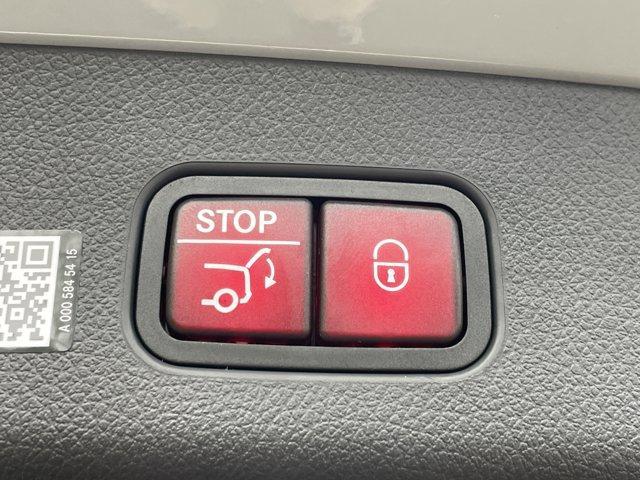 new 2026 Mercedes-Benz GLC 300 car, priced at $60,290