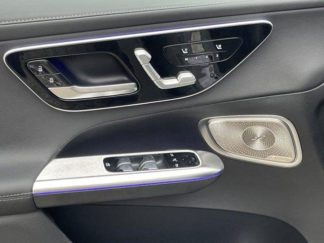 new 2026 Mercedes-Benz GLC 300 car, priced at $60,290