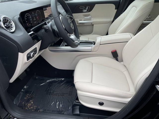 new 2025 Mercedes-Benz GLA 250 car, priced at $48,490
