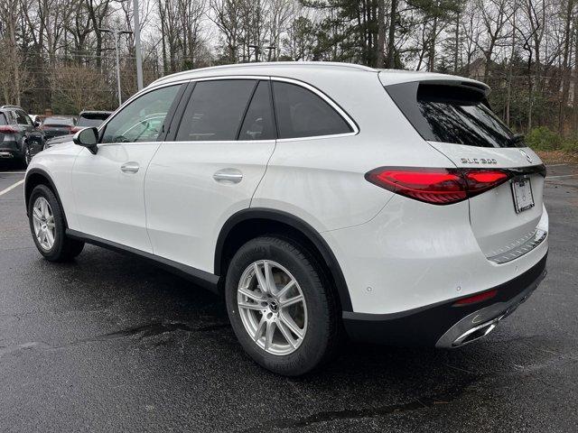 new 2025 Mercedes-Benz GLC 300 car, priced at $59,615