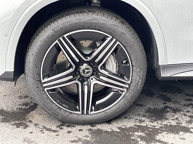 new 2025 Mercedes-Benz GLC 300 car, priced at $61,415