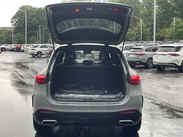 new 2025 Mercedes-Benz GLC 300 car, priced at $61,215