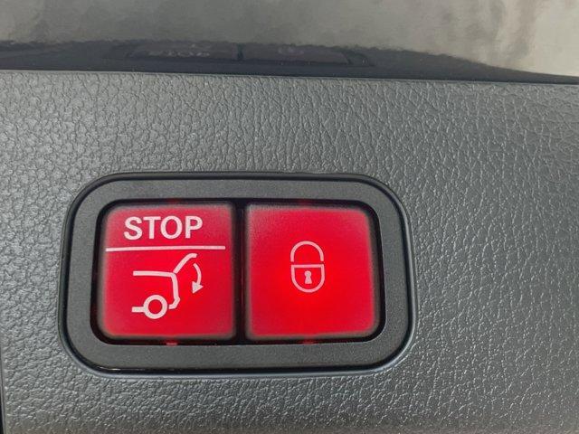used 2024 Mercedes-Benz GLB 250 car, priced at $37,988