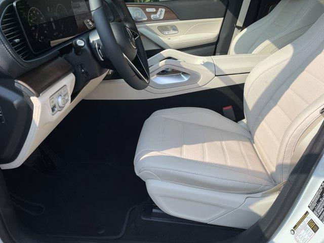 new 2025 Mercedes-Benz GLE 450 car, priced at $90,860